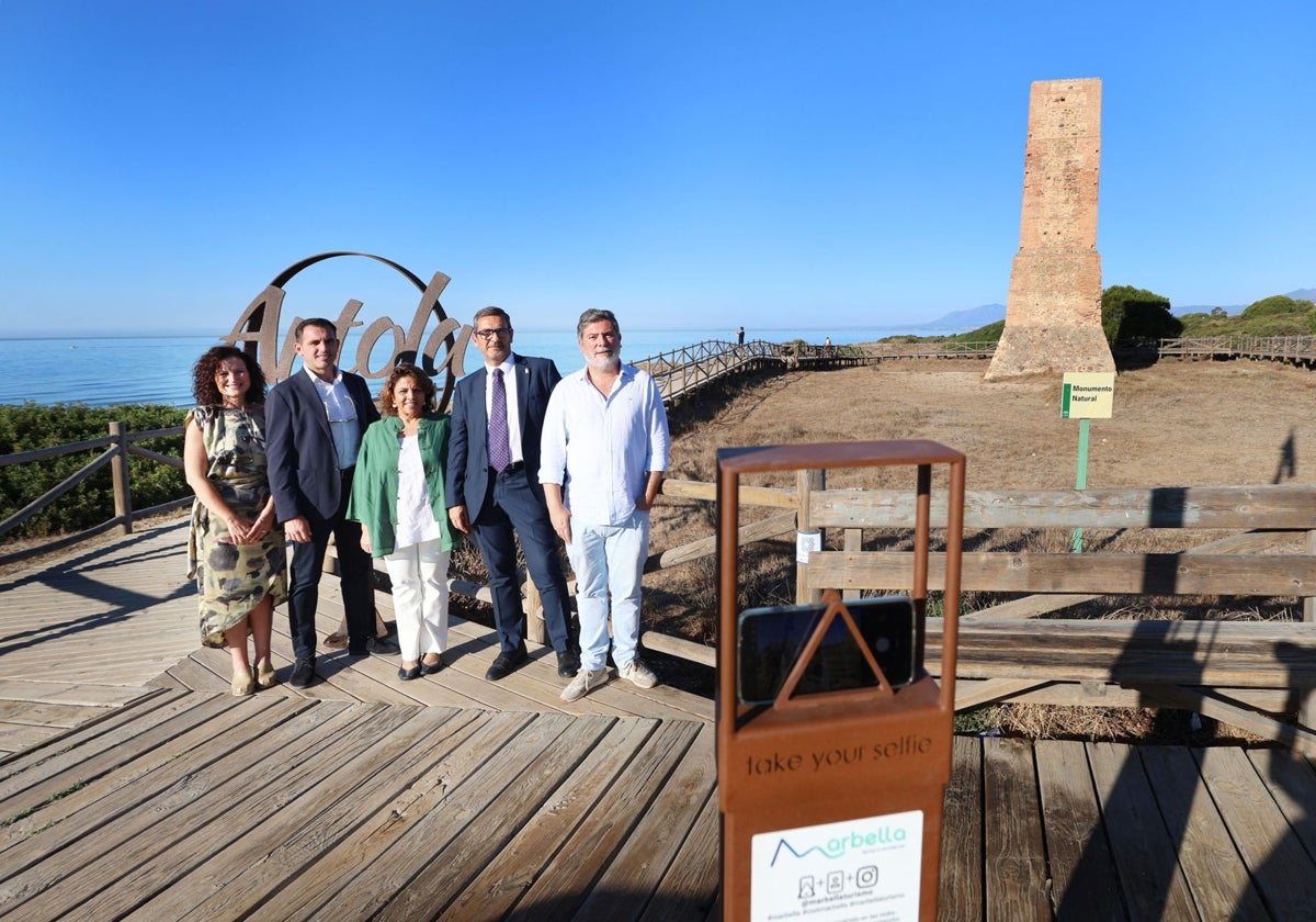 Marbella inaugura la primera ruta fotográfica 'Take Your Selfie' de la provincia con un itinerario por siete puntos estratégicos