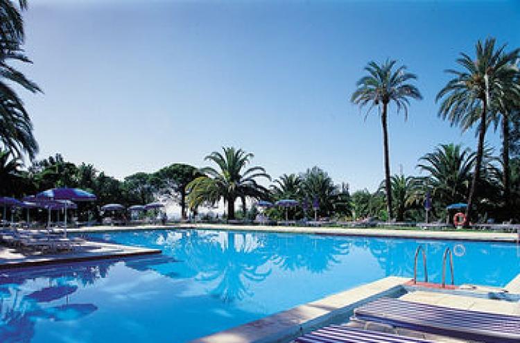 Incosol: el hotel pionero del turismo sanitario en Marbella recupera el pulso