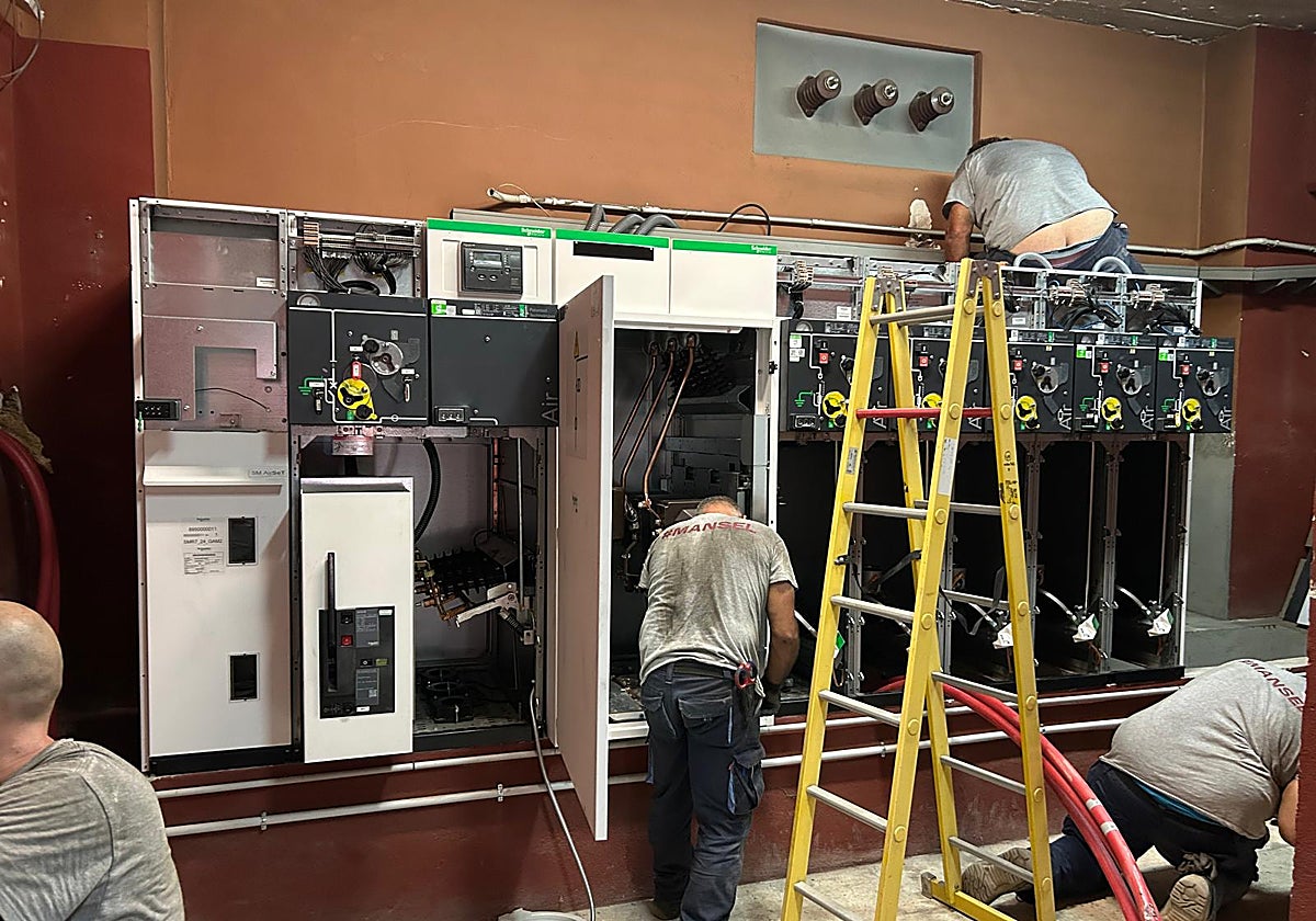 El Materno Infantil trasplanta su «corazón eléctrico» en una compleja operación