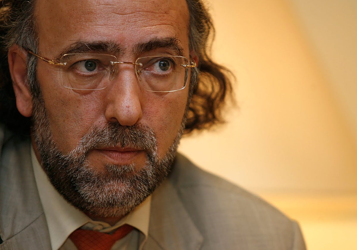 El pedagogo y escritor Rogelio Blanco analiza la figura de María Zambrano en una conferencia en la Biblioteca Central de Marbella