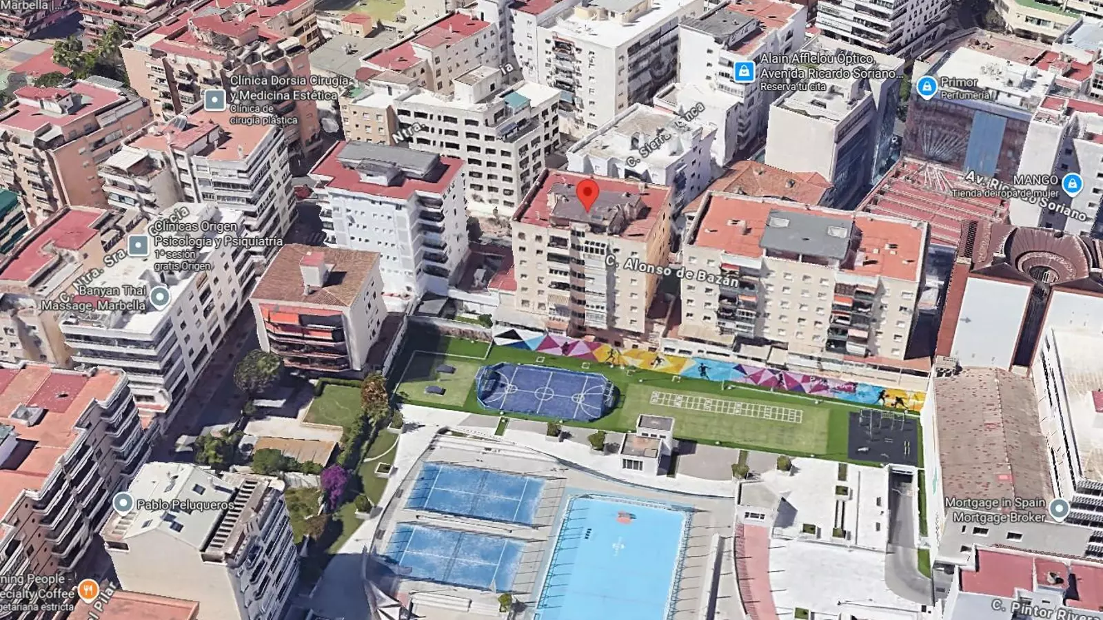 A subasta pública un piso en Marbella, de más de 100 metros cuadrado, a la mitad de su precio