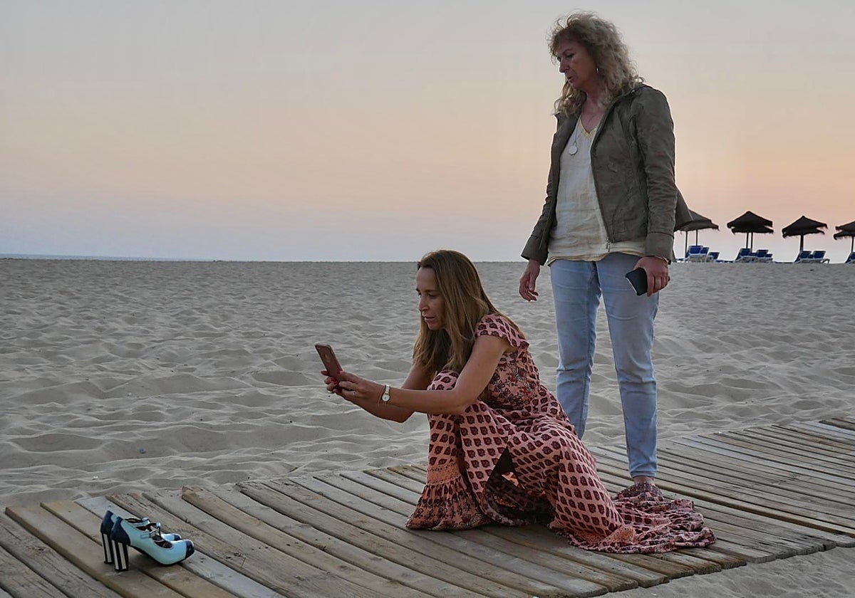 De dirigir una academia de música a vender zapatos artesanales vintage en Instagram