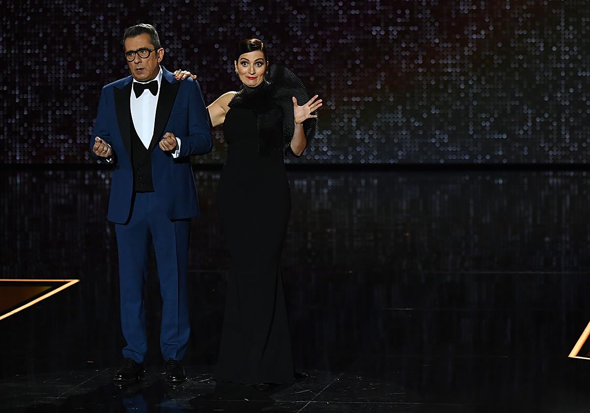 Andreu Buenafuente y Silvia Abril presentarán las campanadas de La 1