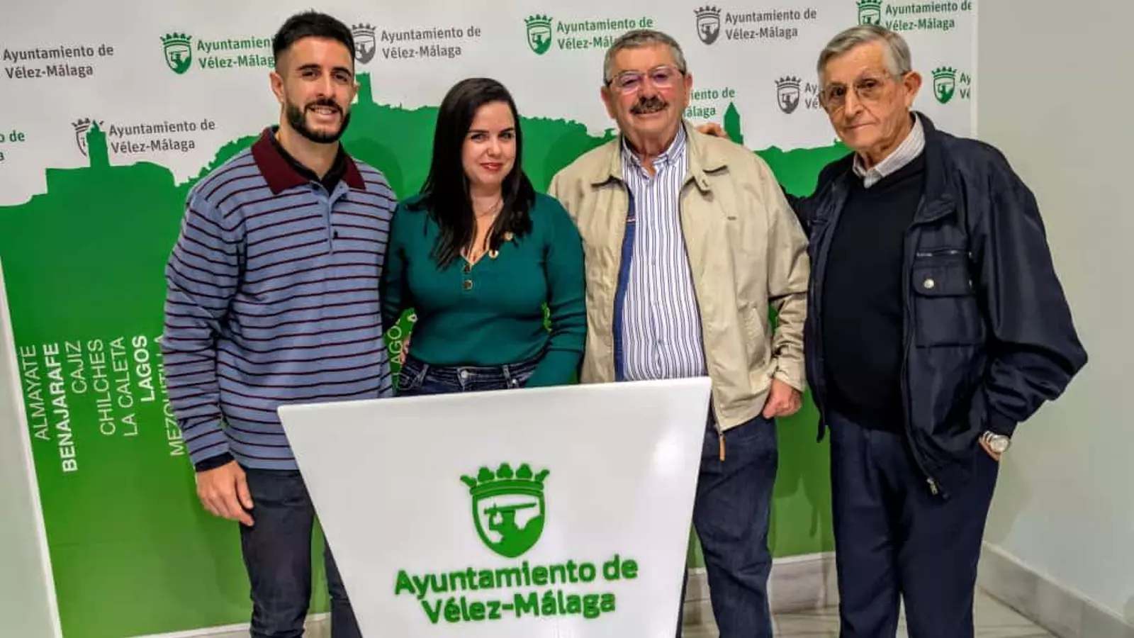 Vélez-Málaga anuncia a Darío Quintana como pregonero y a Rafael Jurado como autor del cartel para el Carnaval de 2026