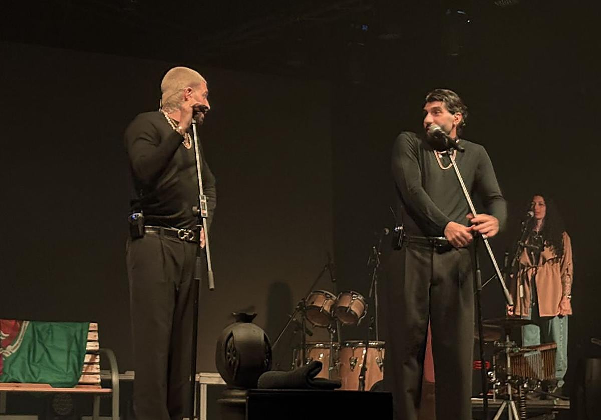 Pepe y Vizio convierten el escenario de la Paris 15 en un patio andaluz