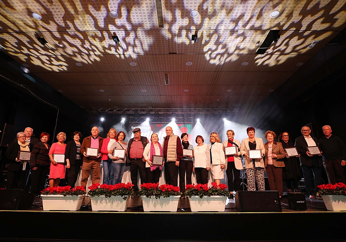 La VI Gala de Navidad de los Mayores reúne a más de 1.200 usuarios de los diez centros de participación activa de Marbella