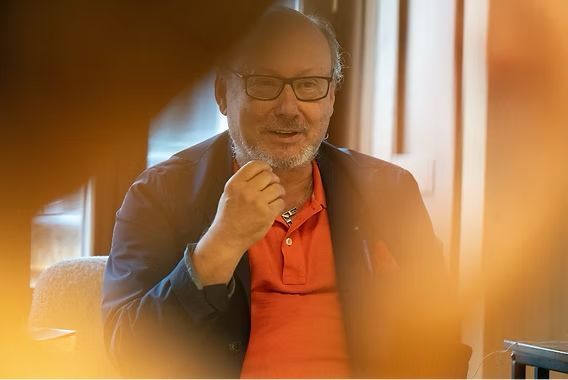 El escritor Javier Otaola presentará en Málaga su libro 'La Ilustración escarmentada'