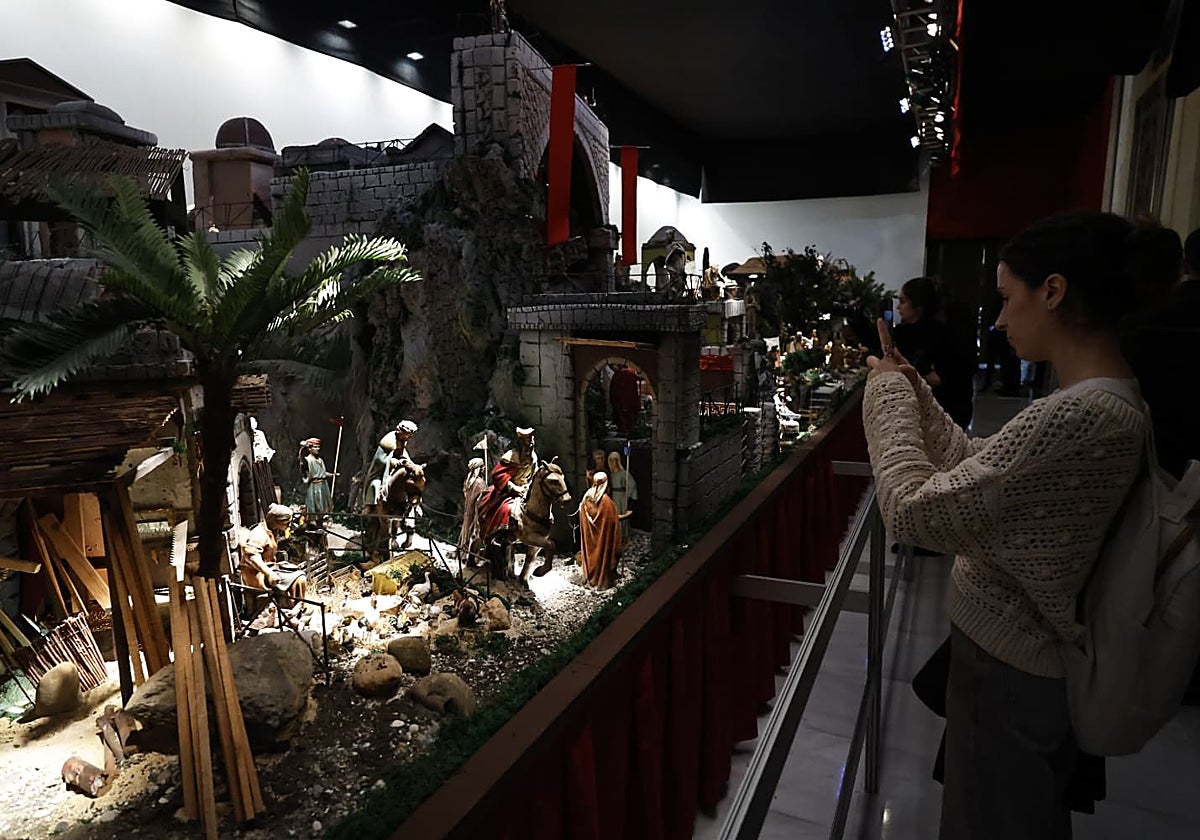 400 figuras y siete escenas bíblicas: así es el belén del Ayuntamiento de Málaga