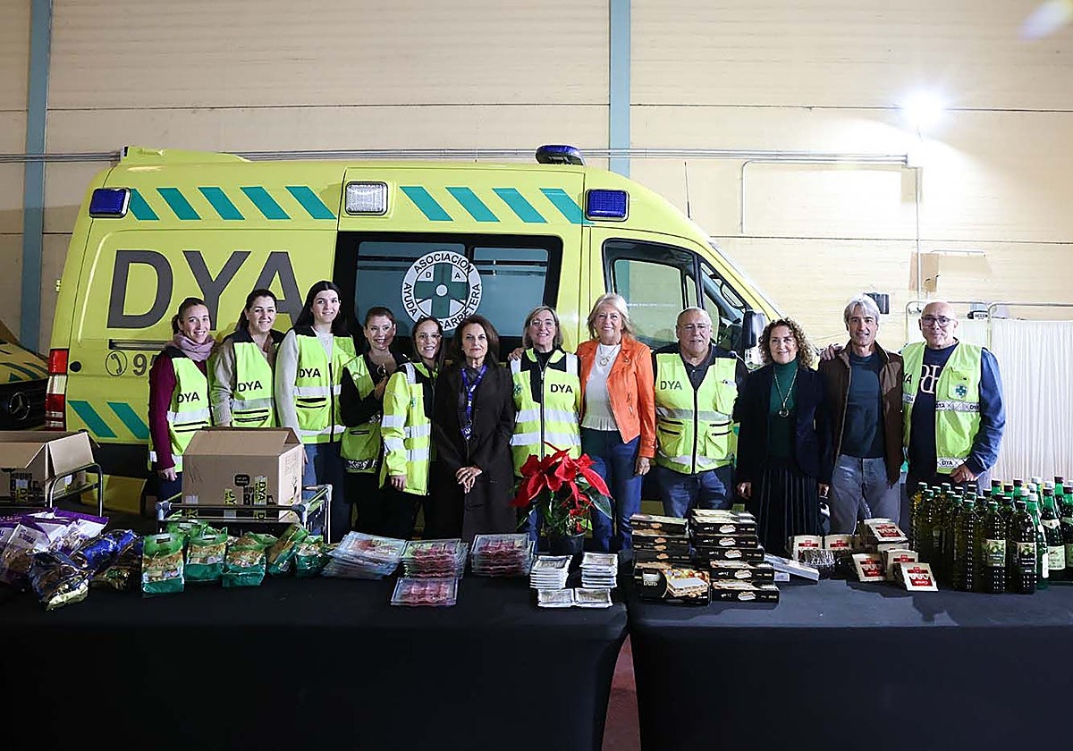 Marbella entrega lotes navideños y ayudas extraordinarias a las personas mayores y familias más vulnerables