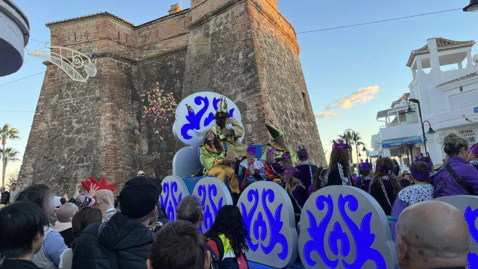 Colectivos participan en la gestión de las cabalgatas de Reyes en Mijas