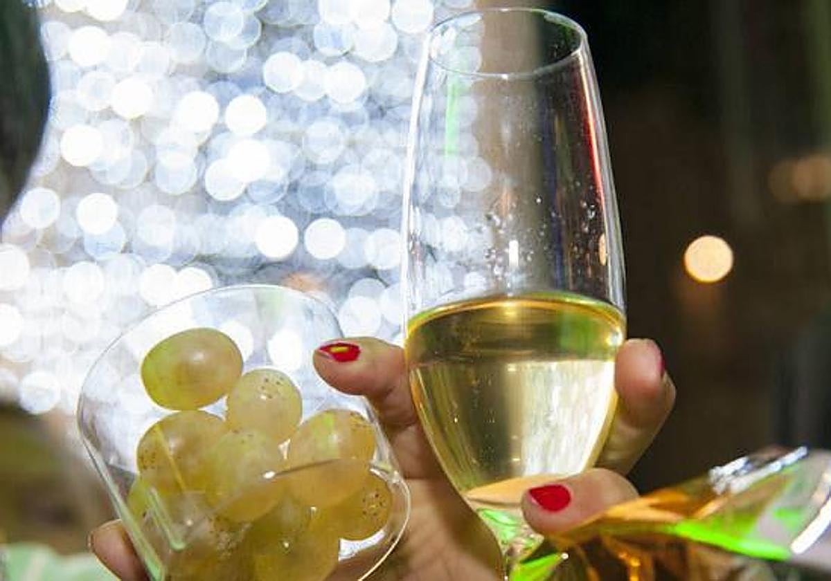 Málaga despedirá el 2025 con un espectáculo multimedia y música en directo en la plaza de la Constitución