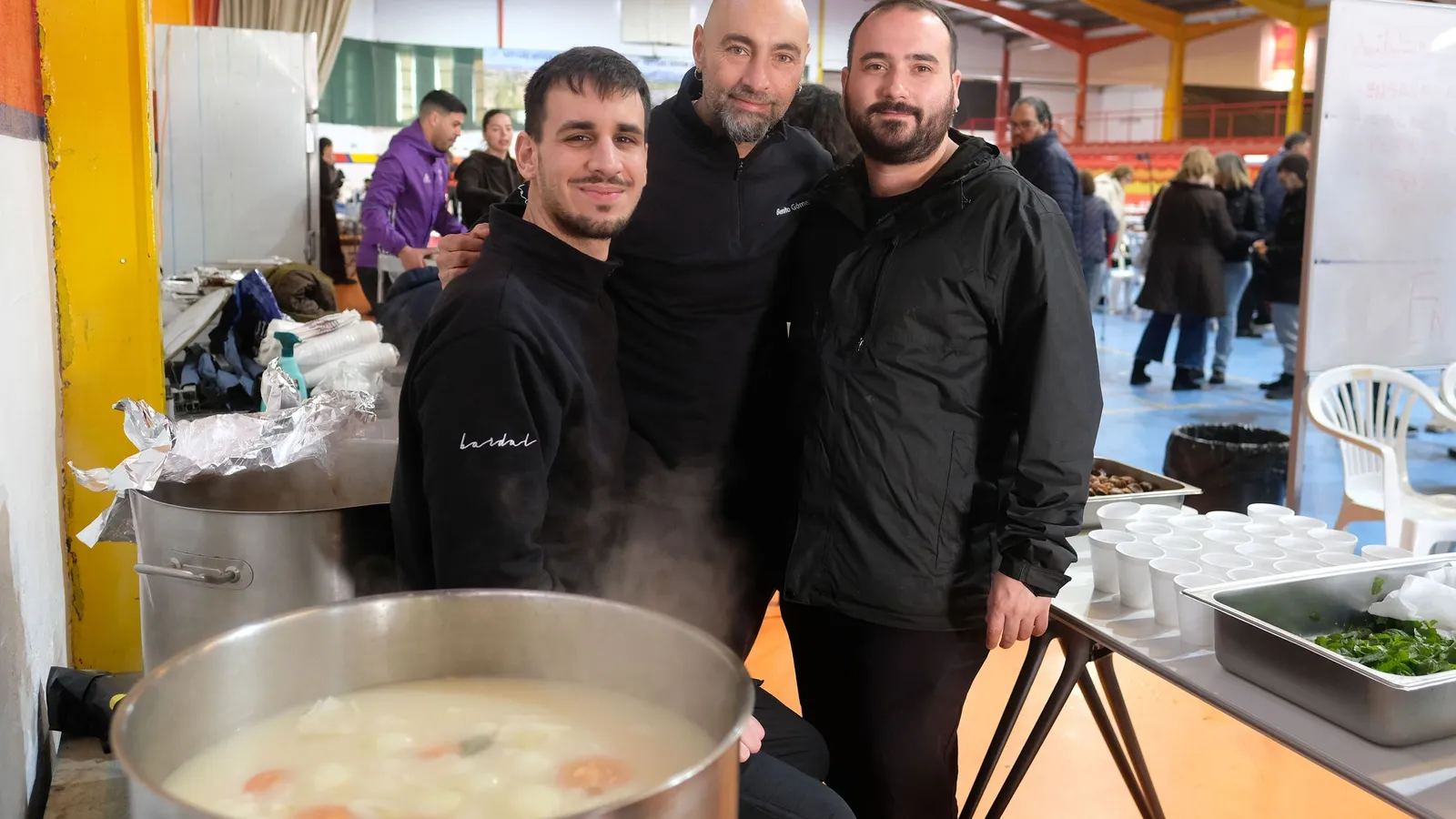 Chefs solidarios con estrella para dar de comer a los desalojados de Grazalema en Ronda