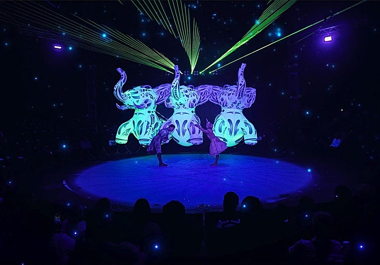 El Circo de la Luz llega a Málaga con un espectáculo único que combina circo, magia y tecnología