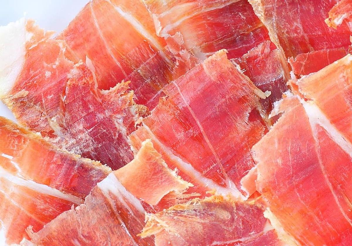 Cocina en directo y un concurso de cortadores de jamón, en la Feria Gastronómica de la Serranía