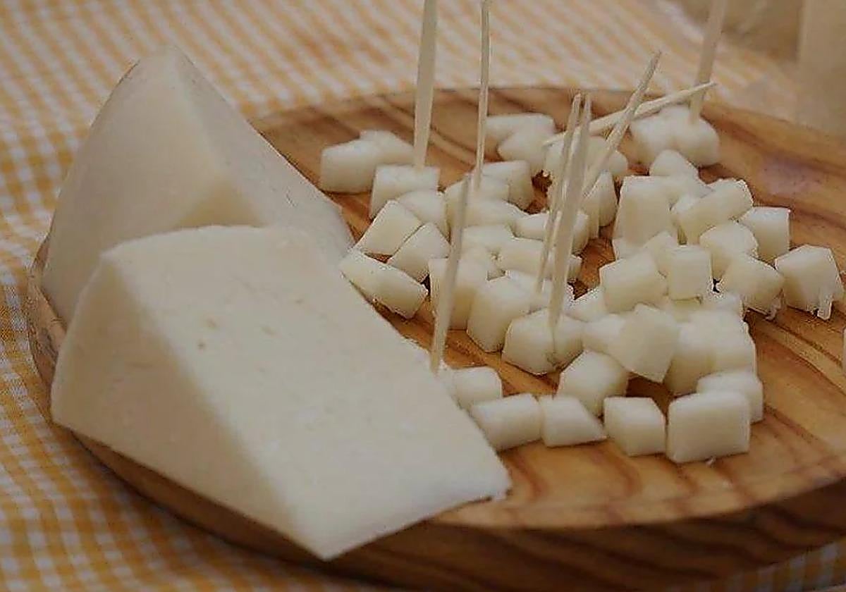 Catas de queso y gastronomía en las Jornadas de Primavera de Casabermeja