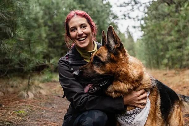 Así afectan las plantas y los perros a la calidad del aire de nuestras casas