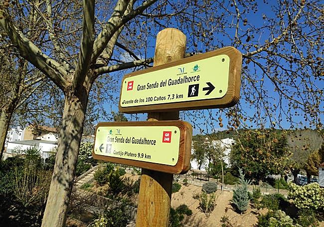 Fuente de los Cien Caños: de obra criticada a uno de los monumentos naturales más visitados de Málaga