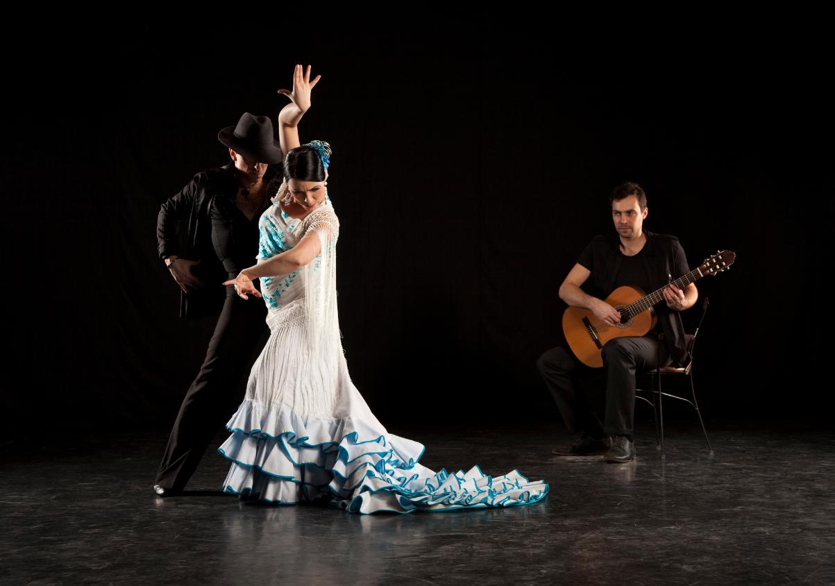 Ronda Flamenca lleva el arte jondo al corazón de la ciudad con un espectáculo en Plaza del Socorro