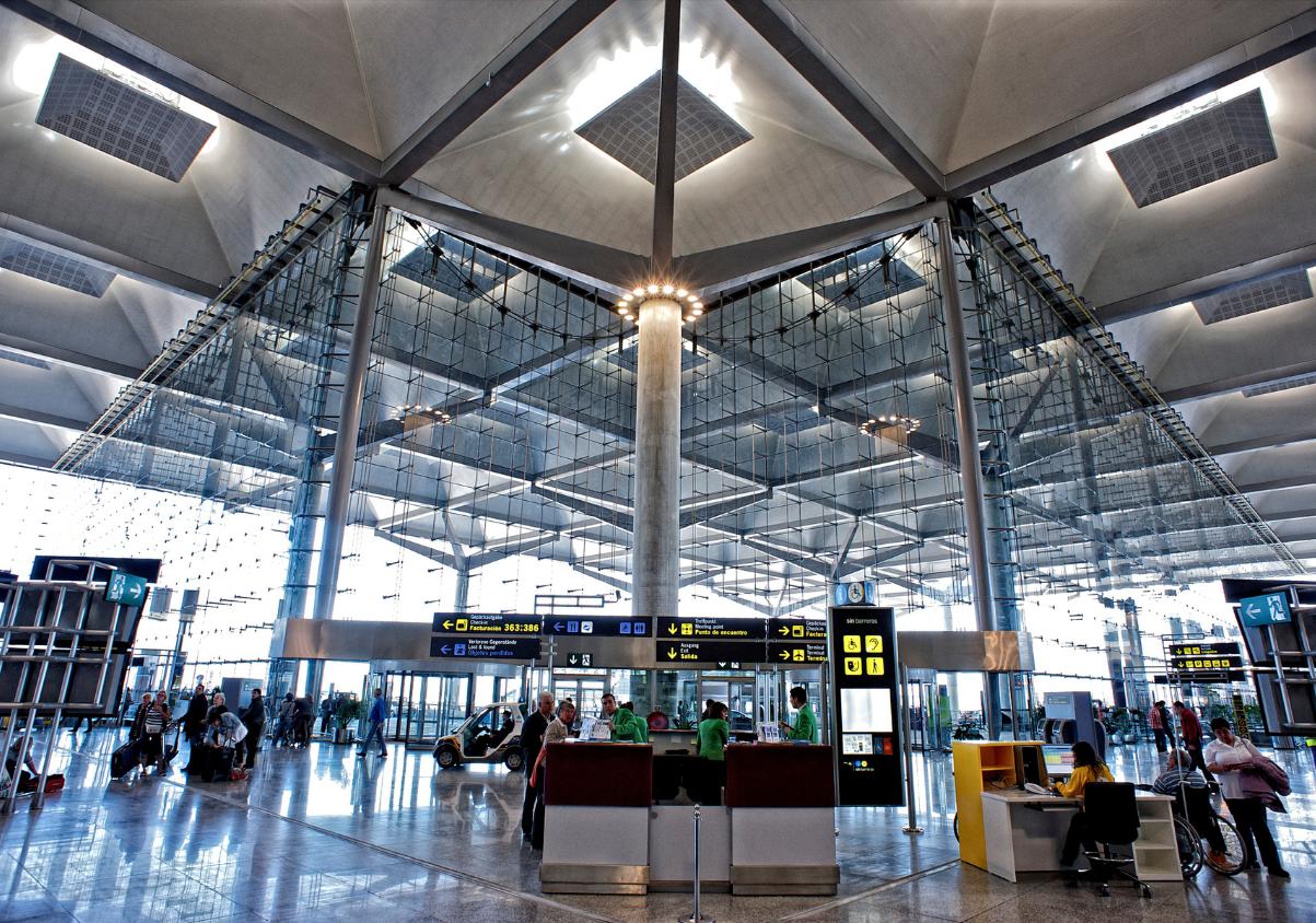 Málaga Airport Exceeds 100,000 Daily Passengers and Connects with 42 Countries