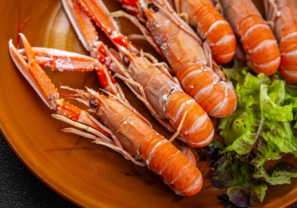 La cigala de Huelva protagoniza unas jornadas gastronómicas junto a la Catedral de Málaga