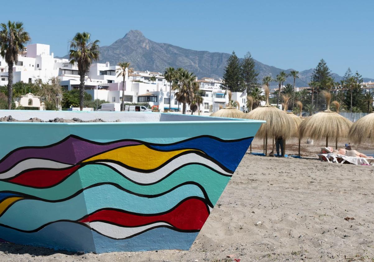 Marbella roza las 4.000 reservas de moragas en sus playas durante 2026