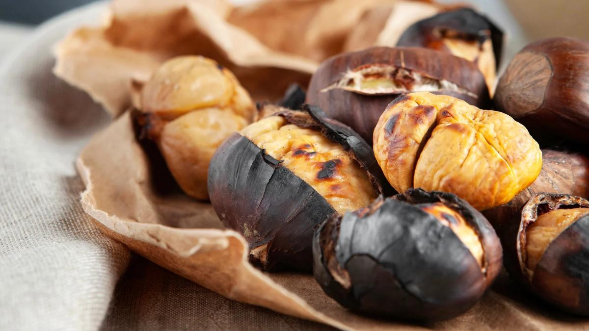 Marbella Tostón 2026: free roasted chestnuts, music and family activities