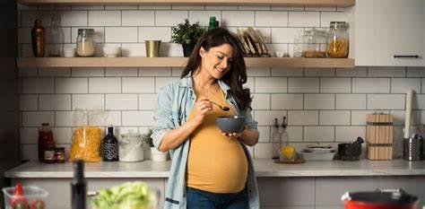 Cómo la deficiencia de vitamina B12 puede alterar el organismo de las mujeres embarazadas