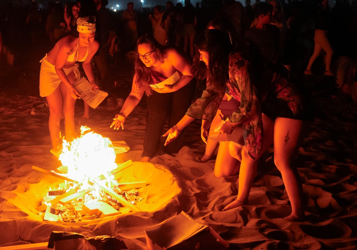 Marbella regula el uso de las playas con medidas excepcionales de cara a la Noche de San Juan