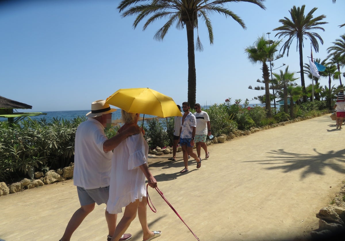 El Ayuntamiento de Marbella activa el dispositivo informativo para evitar los efectos del calor entre los colectivos más vulnerables