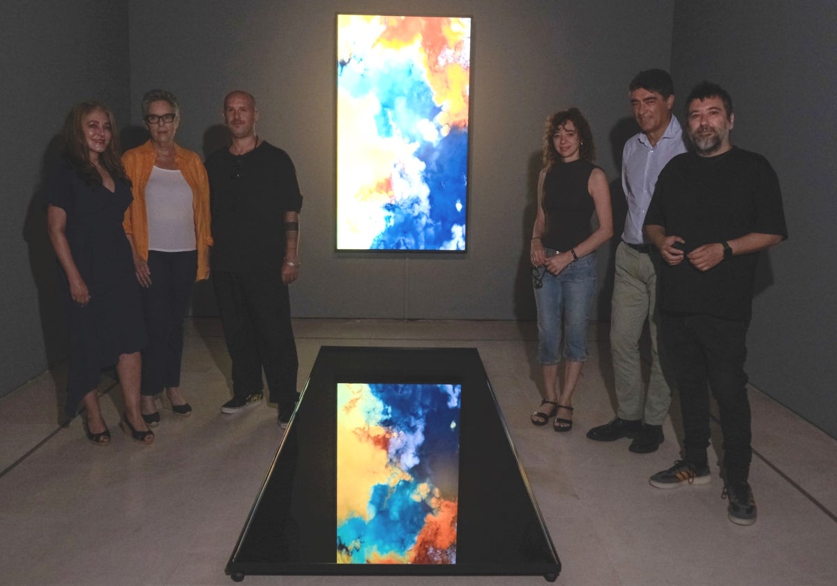 Un cielo digital y su reflejo, con luces y sonidos: la nueva instalación inmersiva del Carmen Thyssen