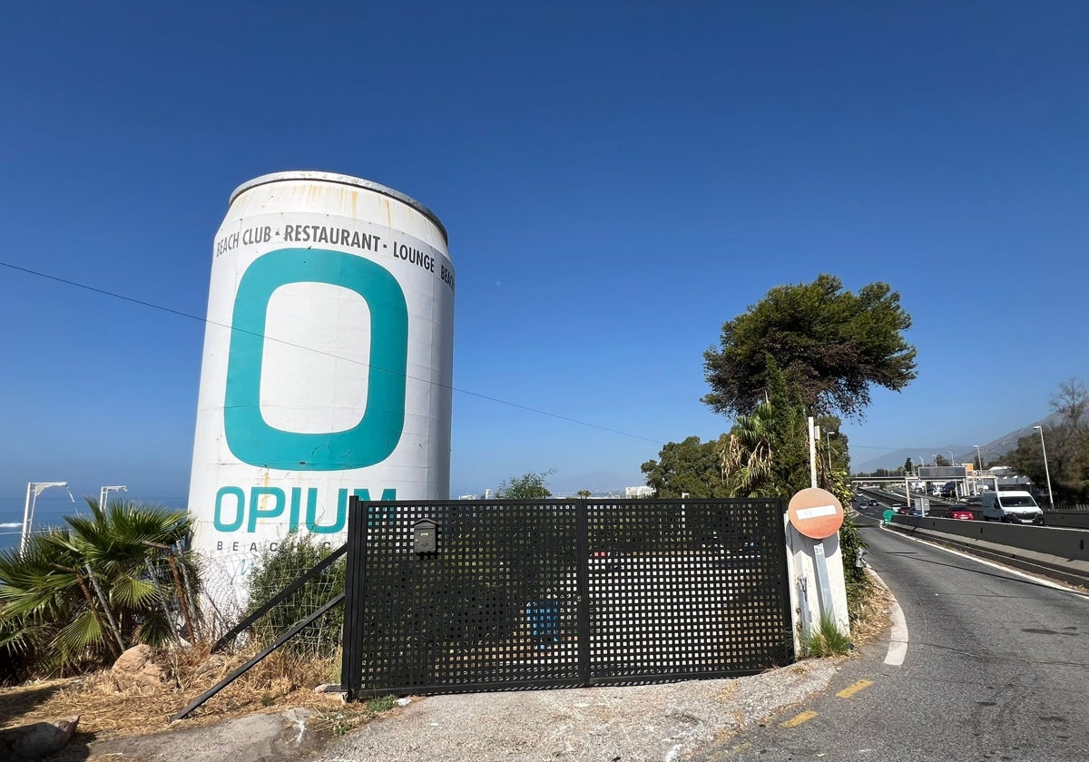 Cierran el club de playa Opium en Marbella tras la presión vecinal