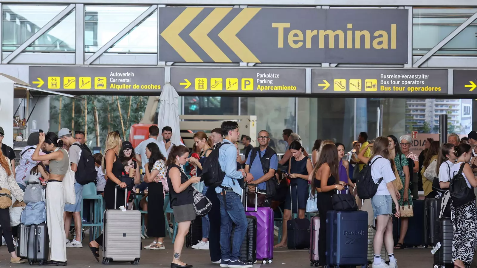 Las gangas de agosto: vuelos tirados de precio desde Málaga a paraísos como Menorca, Marrakech o Ibiza