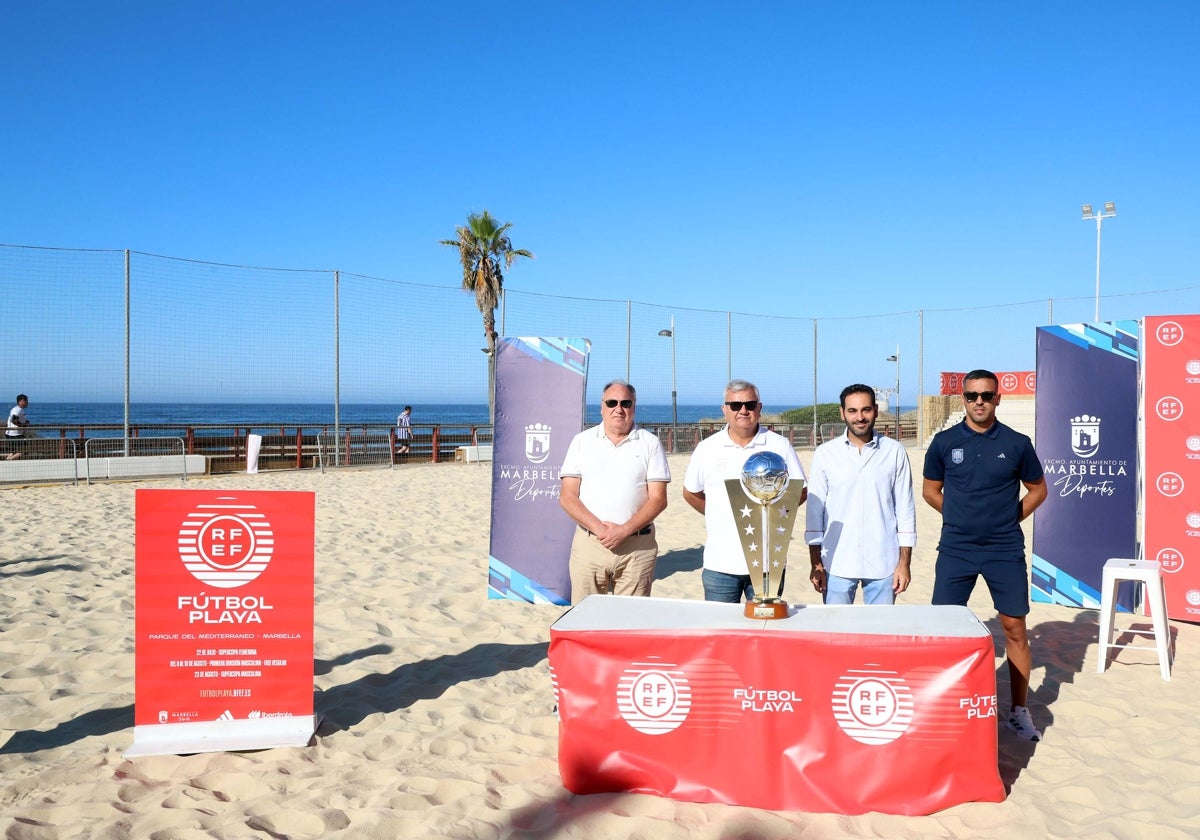 Marbella acogerá por primera vez las Supercopas femenina y masculina de fútbol playa en el parque del Mediterráneo