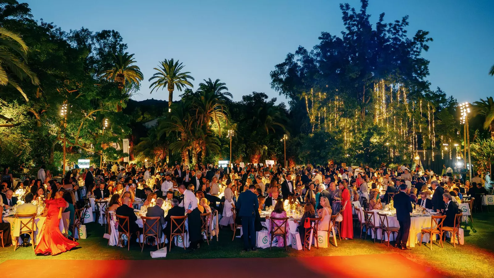 Casi 700 asistentes se dan cita en la Gala Contra el Cáncer de Marbella