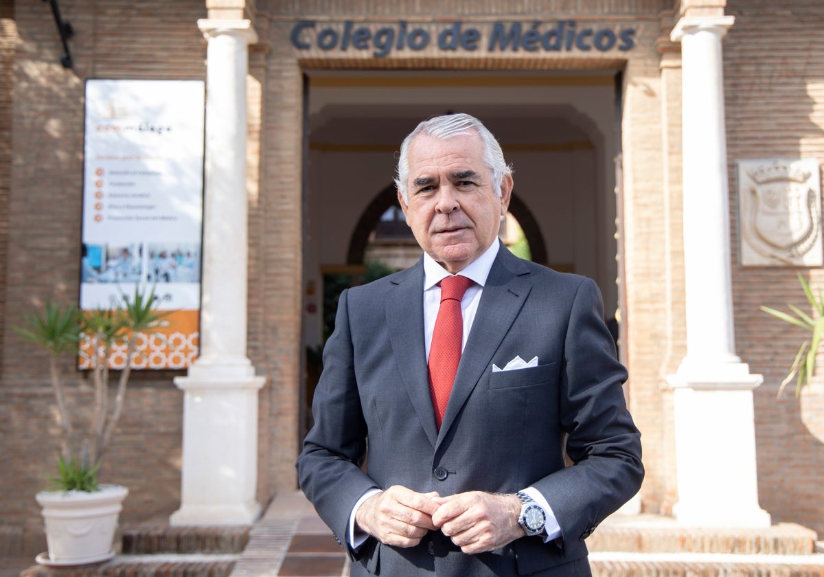 Ojén rinde homenaje al doctor Pedro Navarro en el '50 Festival de Flamenco'