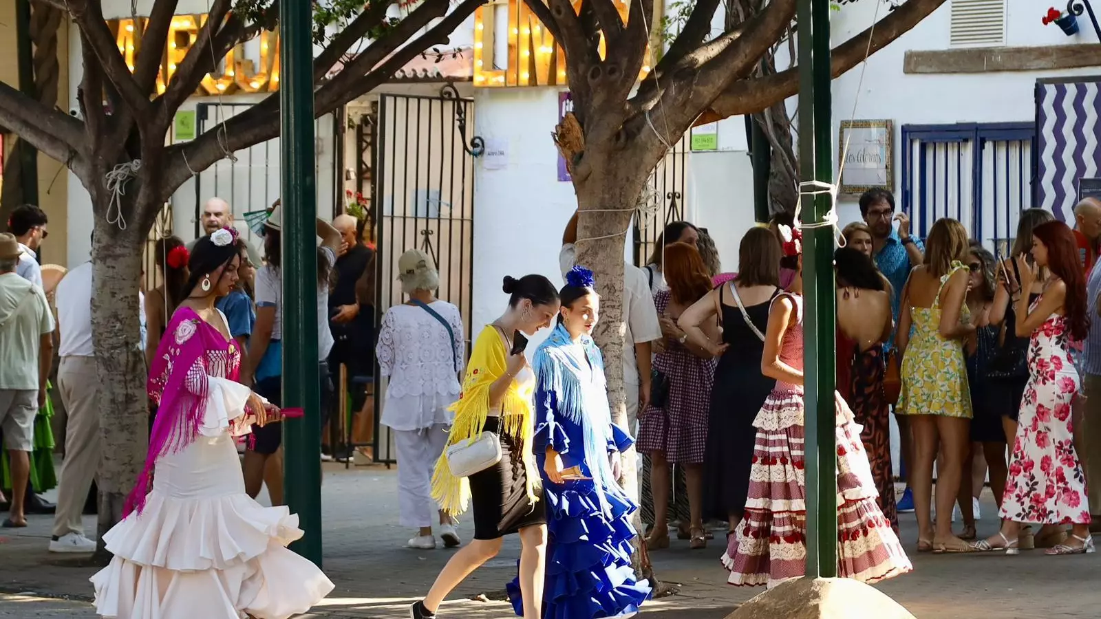 Trajes de la Feria de Málaga para todos los bolsillos: desde los 50 hasta los 600 euros