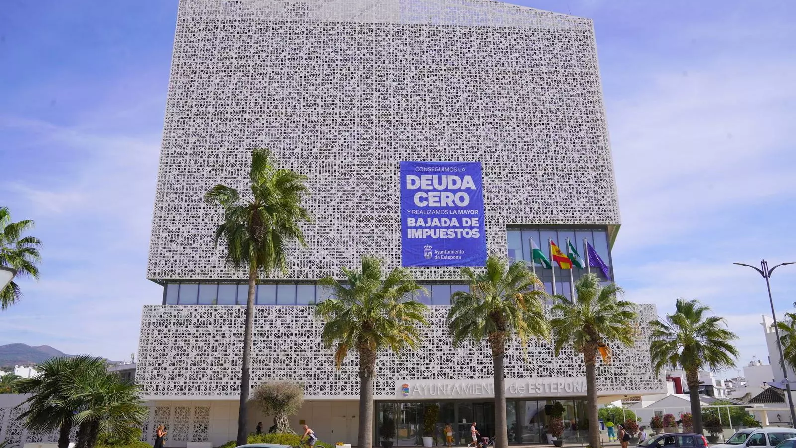 Estepona empieza a aplicar en agosto la rebaja en los recibos de IBI