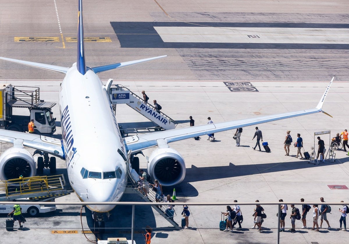 Estas son las medidas del equipaje de mano gratuito con el que puedes viajar a partir de hoy en Ryanair