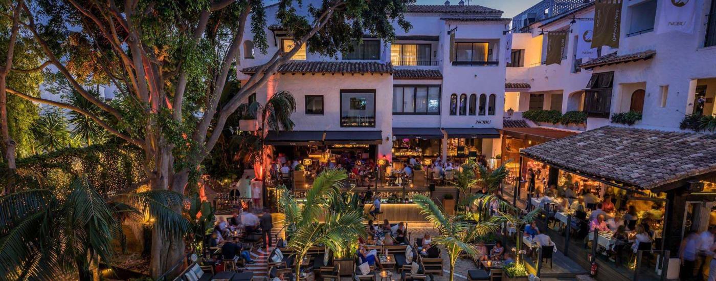 La Plaza - Puente Romano