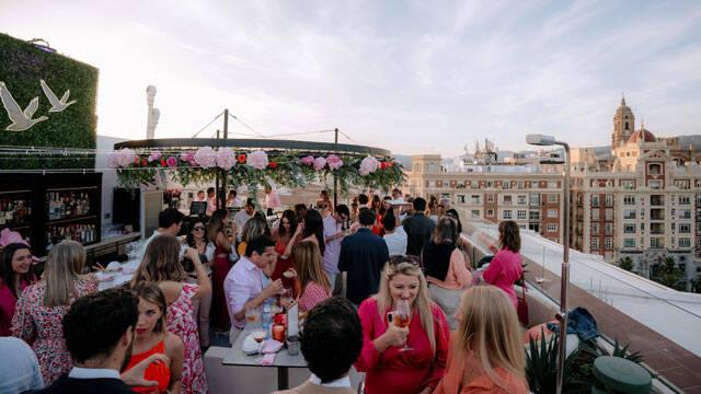 Lolita Skyview Pool & Lounge